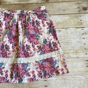 Ezra Floral Skirt Size Small